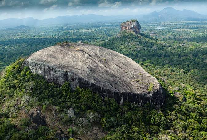 Top things to do in pidurangala rock sri lanka