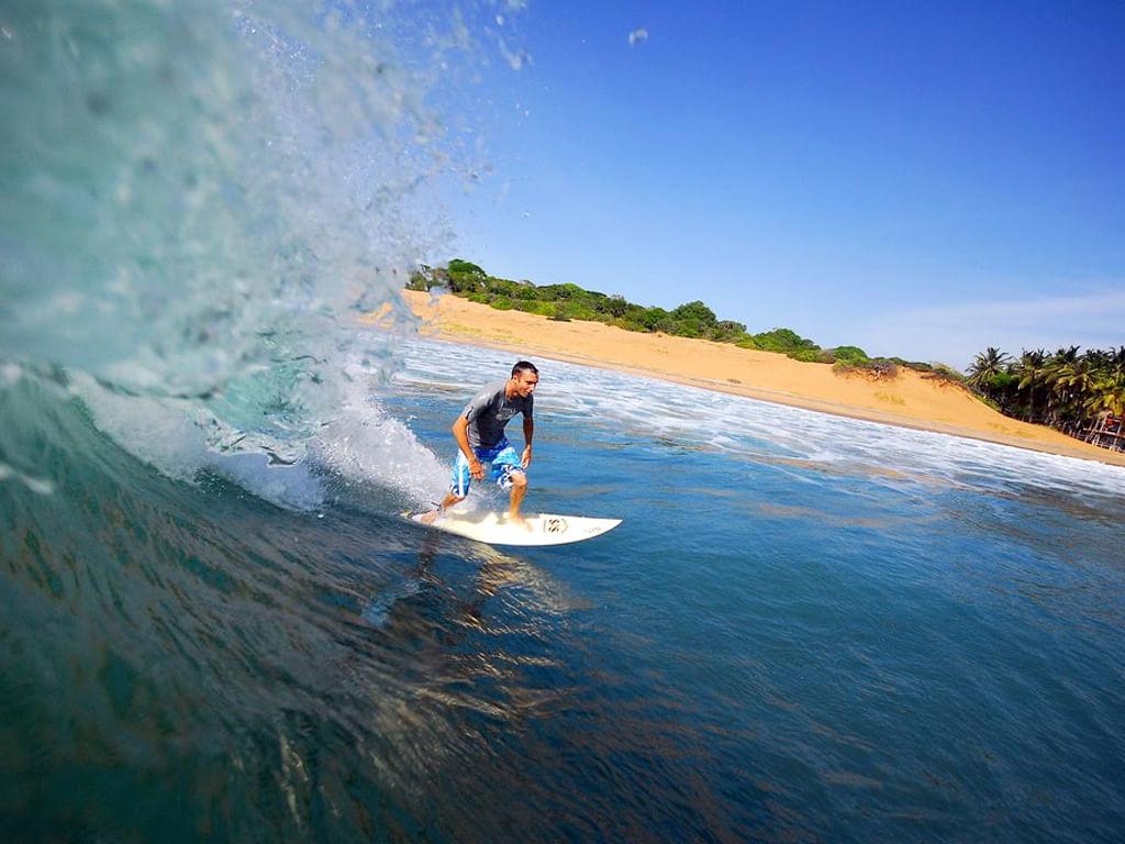 surfing in sri lanka